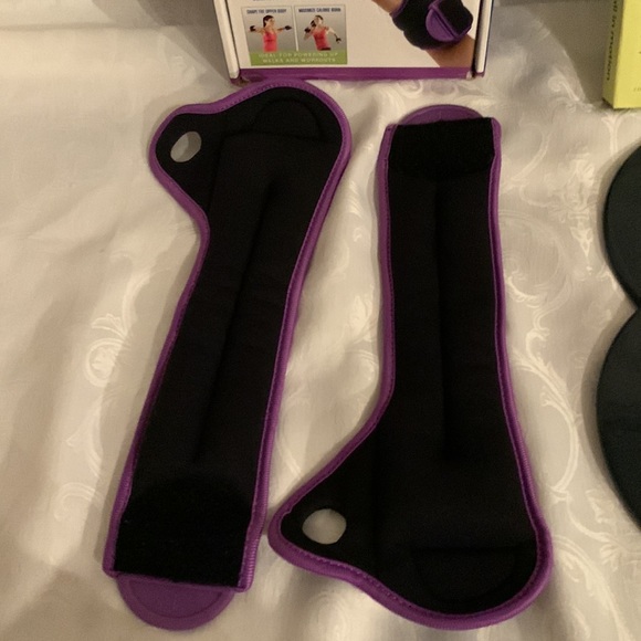 Workout set, Sliding Core Discs & Reebok toning Thumb lock wrist weights 1lbs. - Picture 7 of 11